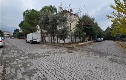 Kınıklı'da Şehir ve Doğa Manzaralı Kiralık Tripleks Villa...