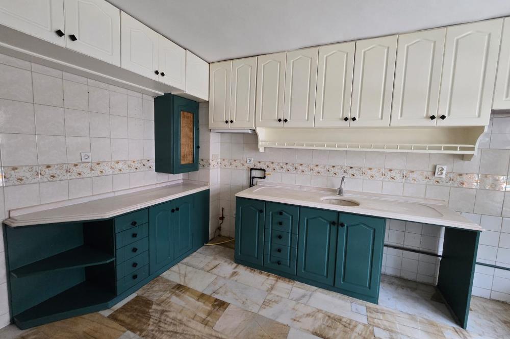 Kınıklı'da Şehir ve Doğa Manzaralı Kiralık Tripleks Villa...