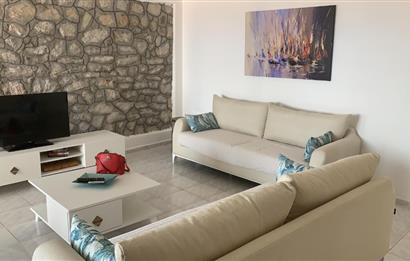 DATÇA MERKEZDE PANORAMİK DENİZ MANZARALI FULL EŞYALI KİRALIK2+1