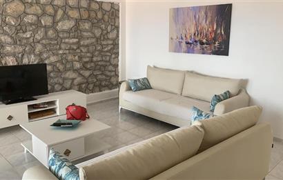 DATÇA MERKEZDE PANORAMİK DENİZ MANZARALI FULL EŞYALI KİRALIK2+1