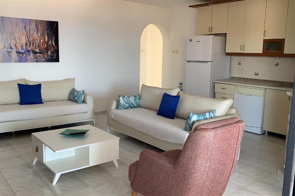 DATÇA MERKEZDE PANORAMİK DENİZ MANZARALI FULL EŞYALI KİRALIK2+1