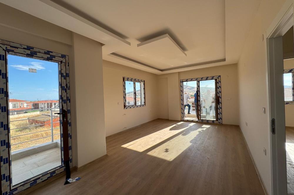 Foça Bağarası'nda Satılık Sıfır 2+1 Daire 
