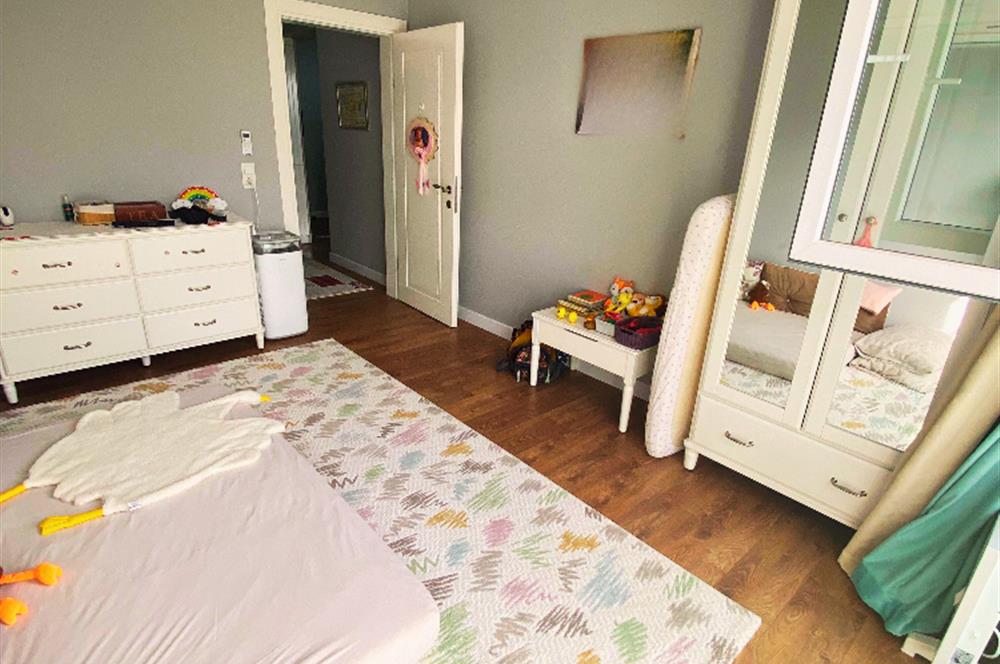🏡 EFELER MAHALLESİ’NDE SATILIK 3+1 DUBLEKS – HAVUZLU, GÜVENLİKLİ SİTE İÇERİSİNDE, FULL EŞYALI