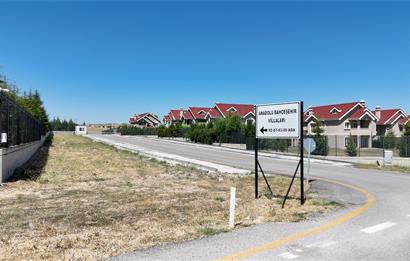 GÖLBAŞI ANADOLU BAHÇEŞEHİR EVLERİ SATILIK NATAMAM 7+2 VİLLA
