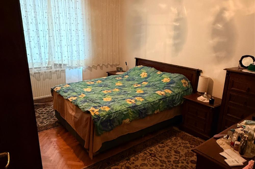 KIRKKONAKLARDA SATILIK  3+1 KOMBİLİ AÇIK OTOPARKLI DAİRE