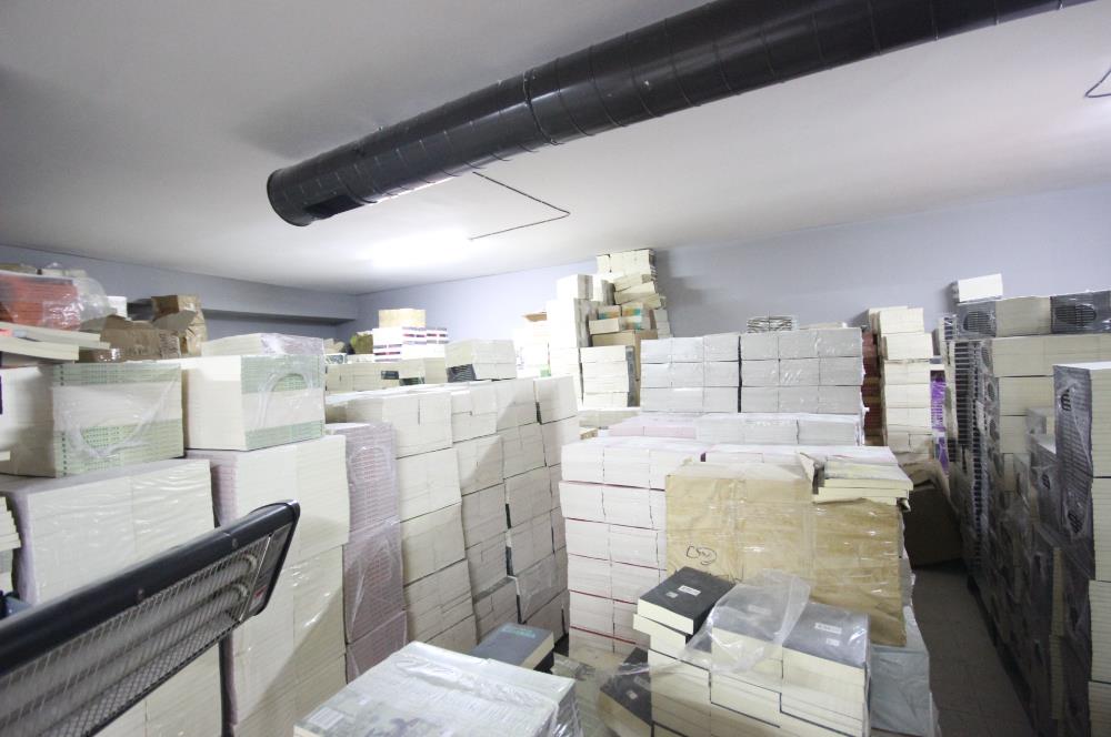 C21 MELTEM YAMAN'dan 13 Bağımsız Bölümden Oluşan 450 m2 Dükkan