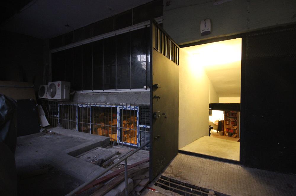 C21 MELTEM YAMAN'dan 13 Bağımsız Bölümden Oluşan 450 m2 Dükkan