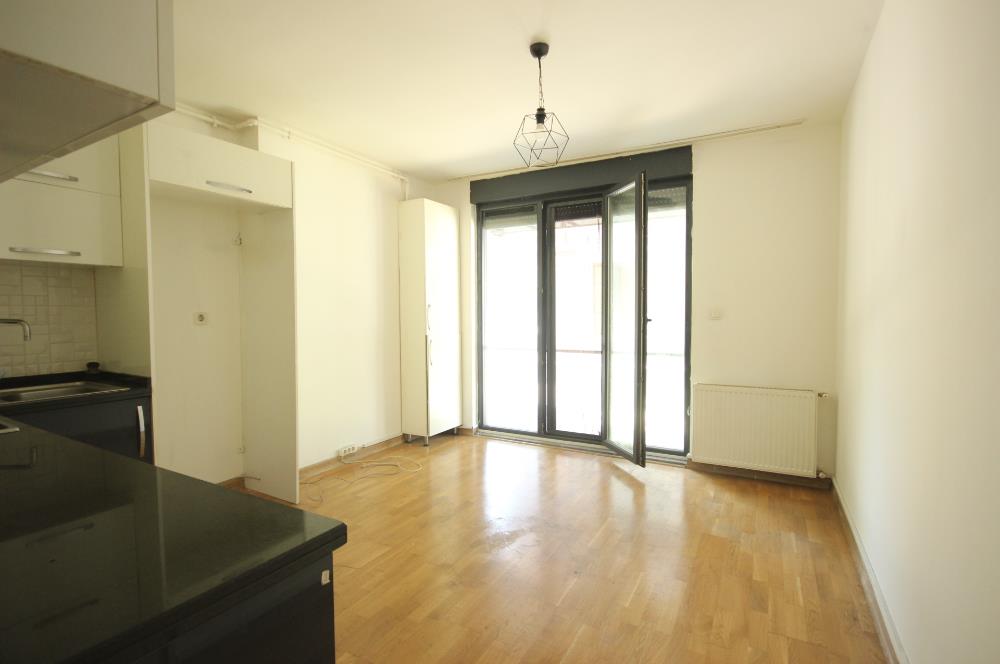 MELTEM YAMAN'dan * YENİ BİNADA* Düz Giriş 1+1 Daire ( FIRSAT..)