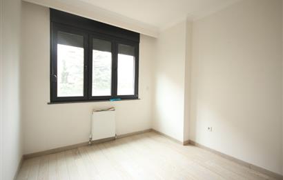 MELTEM YAMAN'dan Kozyatağı Bayar Cd ye Yakın YENİ BİNADA 3+1