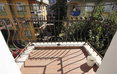 C21 MELTEM YAMAN'dan Rıhtım Ve İskeleye Yakın 4 Katlı 