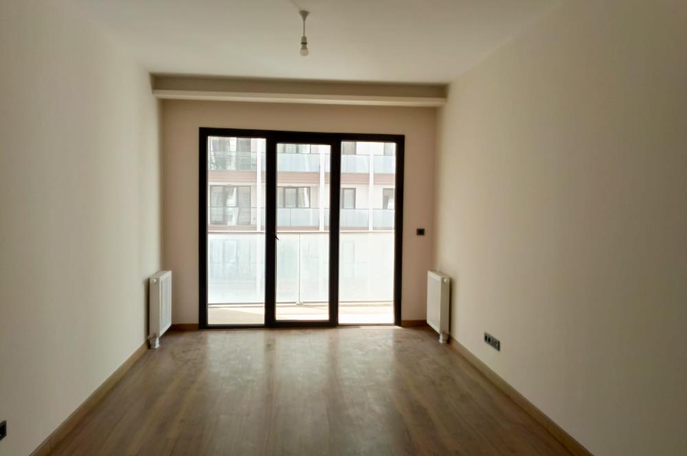 VEMA TUZLA PROJESİNDE SATILIK 2+1 DAİRE