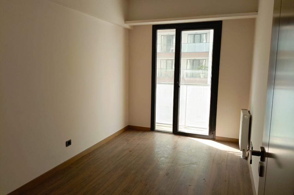 VEMA TUZLA PROJESİNDE SATILIK 2+1 DAİRE