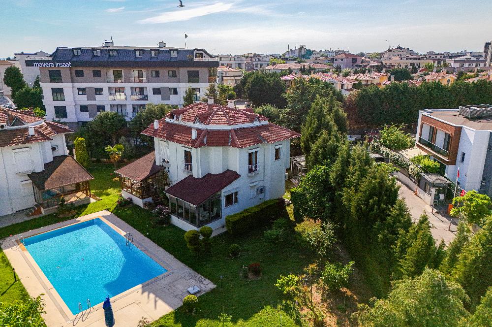 TUZLA CEVİZALTI SİTESİNDE SATILIK VİLLA