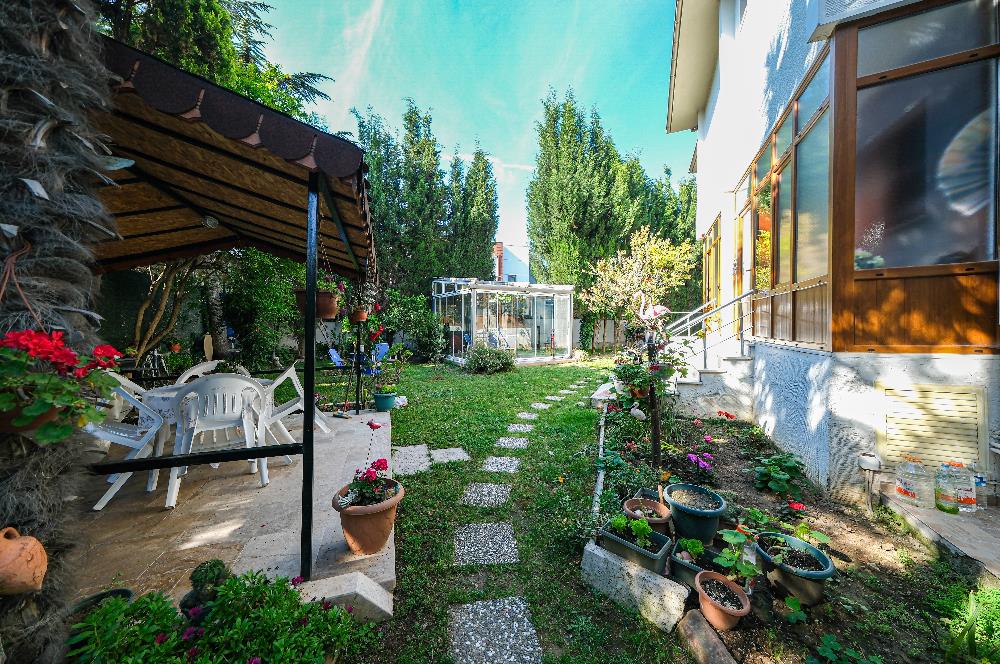 TUZLA CEVİZALTI SİTESİNDE SATILIK VİLLA
