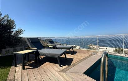 NEF YALIKAVAK'TA PANORAMIK DENİZ MANZARALI SATILIK 4+1 VİLLA