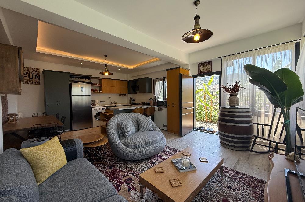 Bodrum Gündoğan Farilya’da Müstakil Girişli ve Geniş Bahçe Kullanımlı Satılık 3+1 Bahçe Katı Daire