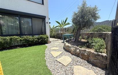 Bodrum Gündoğan Farilya’da Müstakil Girişli ve Geniş Bahçe Kullanımlı Satılık 3+1 Bahçe Katı Daire