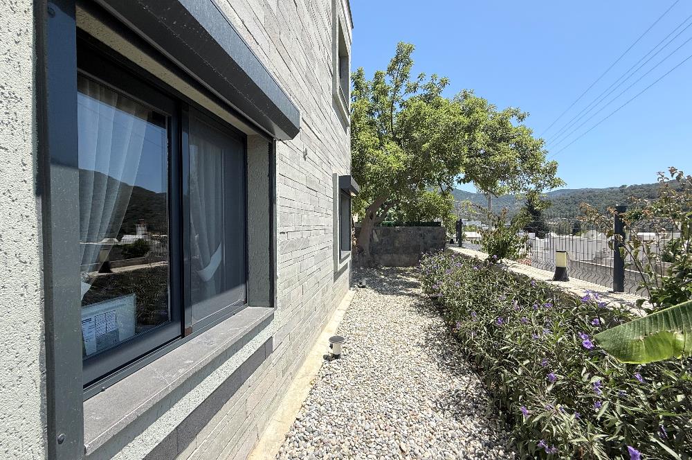 Bodrum Gündoğan Farilya’da Müstakil Girişli ve Geniş Bahçe Kullanımlı Satılık 3+1 Bahçe Katı Daire