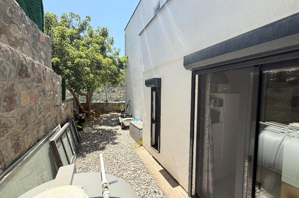 Bodrum Gündoğan Farilya’da Müstakil Girişli ve Geniş Bahçe Kullanımlı Satılık 3+1 Bahçe Katı Daire