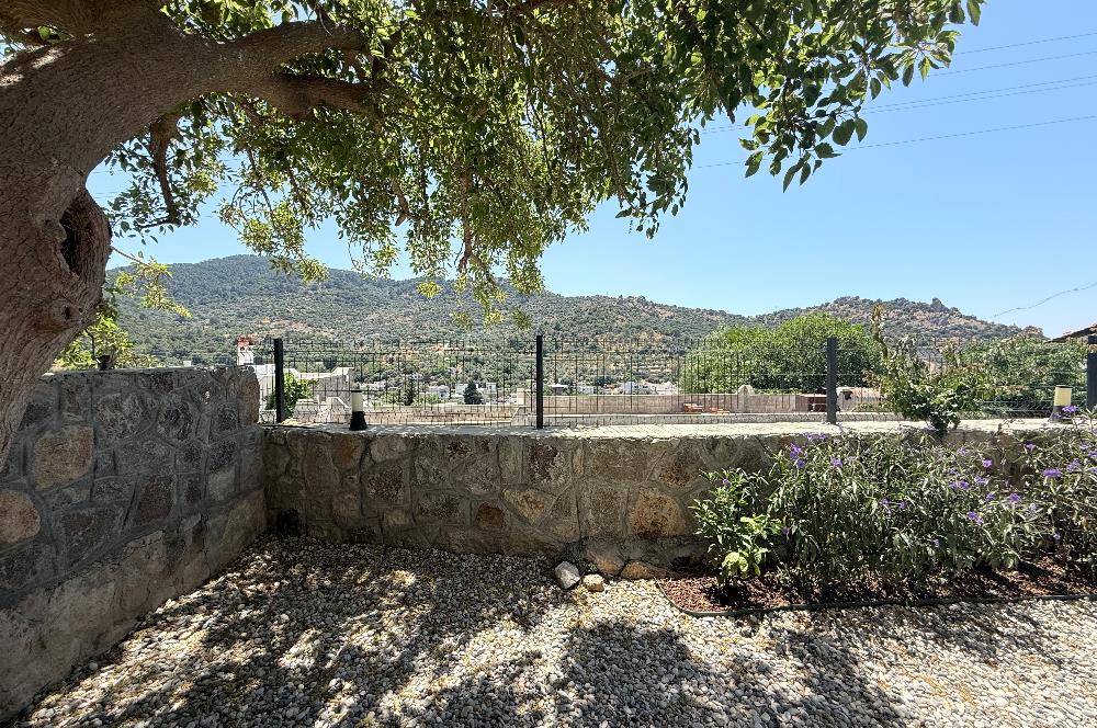Bodrum Gündoğan Farilya’da Müstakil Girişli ve Geniş Bahçe Kullanımlı Satılık 3+1 Bahçe Katı Daire