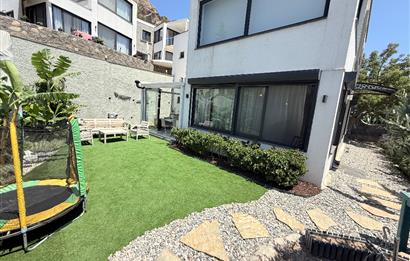 Bodrum Gündoğan Farilya’da Müstakil Girişli ve Geniş Bahçe Kullanımlı Satılık 3+1 Bahçe Katı Daire