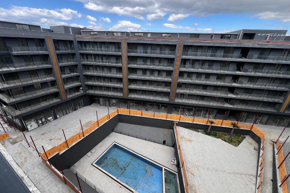 İzmir Aliağa İzpek Station Havuz Cepheli Satılık 2+1 Daire