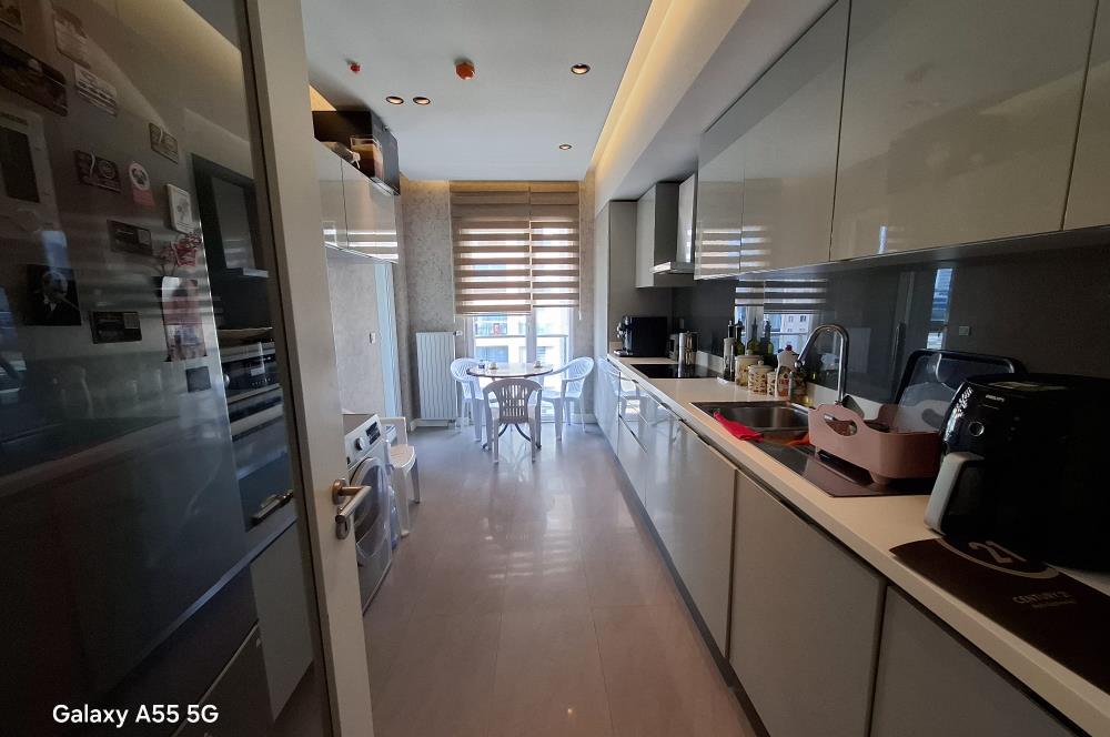 BEYLİKDÜZÜ DEMİR ROMENCE SİTESİNDE SATILIK 3+1 DAİRE