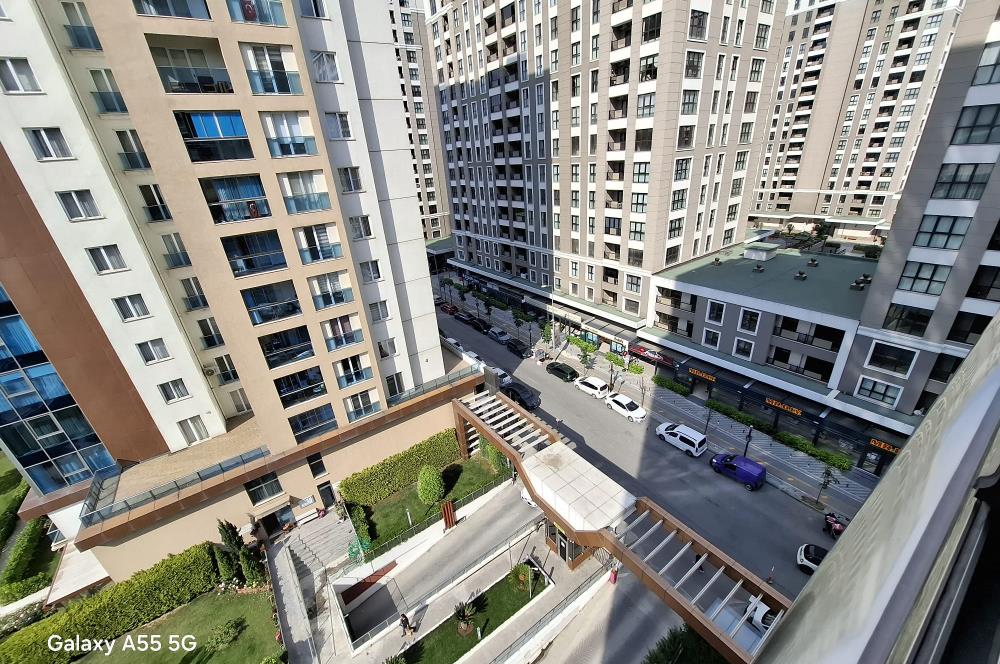 BEYLİKDÜZÜ DEMİR ROMENCE SİTESİNDE SATILIK 3+1 DAİRE