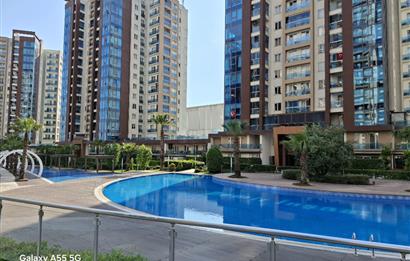 BEYLİKDÜZÜ DEMİR ROMENCE SİTESİNDE SATILIK 3+1 DAİRE