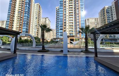 BEYLİKDÜZÜ DEMİR ROMENCE SİTESİNDE SATILIK 3+1 DAİRE