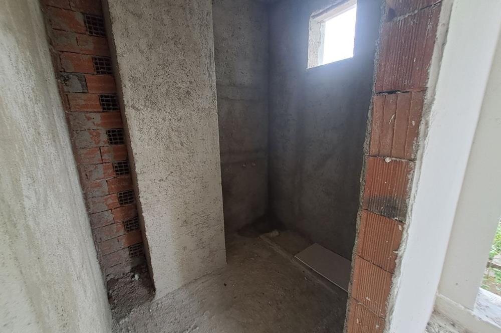 KARTEPE ATAEVLER'DE SATILIK GENİŞ KULLANIŞLI ARAKAT 3+1 DAİRE