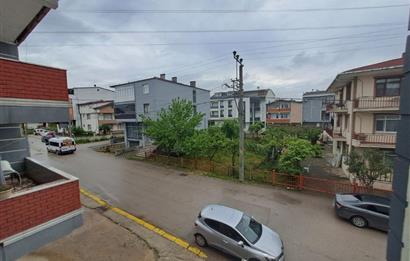KARTEPE ATAEVLER'DE SATILIK GENİŞ KULLANIŞLI ARAKAT 3+1 DAİRE