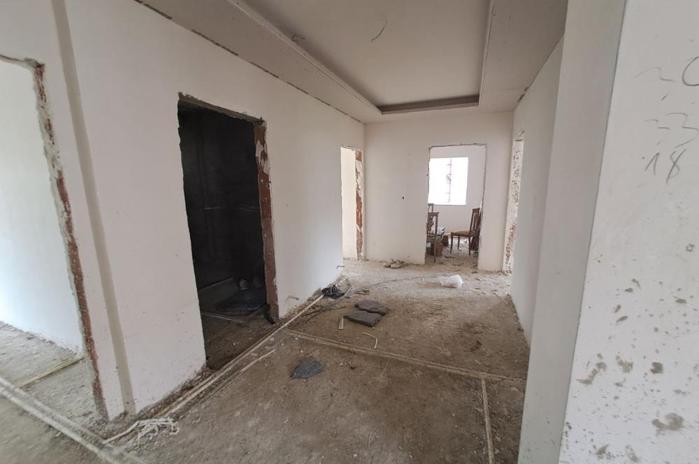 KARTEPE ATAEVLER'DE SATILIK GENİŞ KULLANIŞLI ARAKAT 3+1 DAİRE