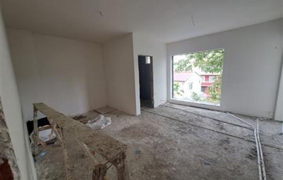 KARTEPE ATAEVLER'DE SATILIK GENİŞ KULLANIŞLI ARAKAT 3+1 DAİRE
