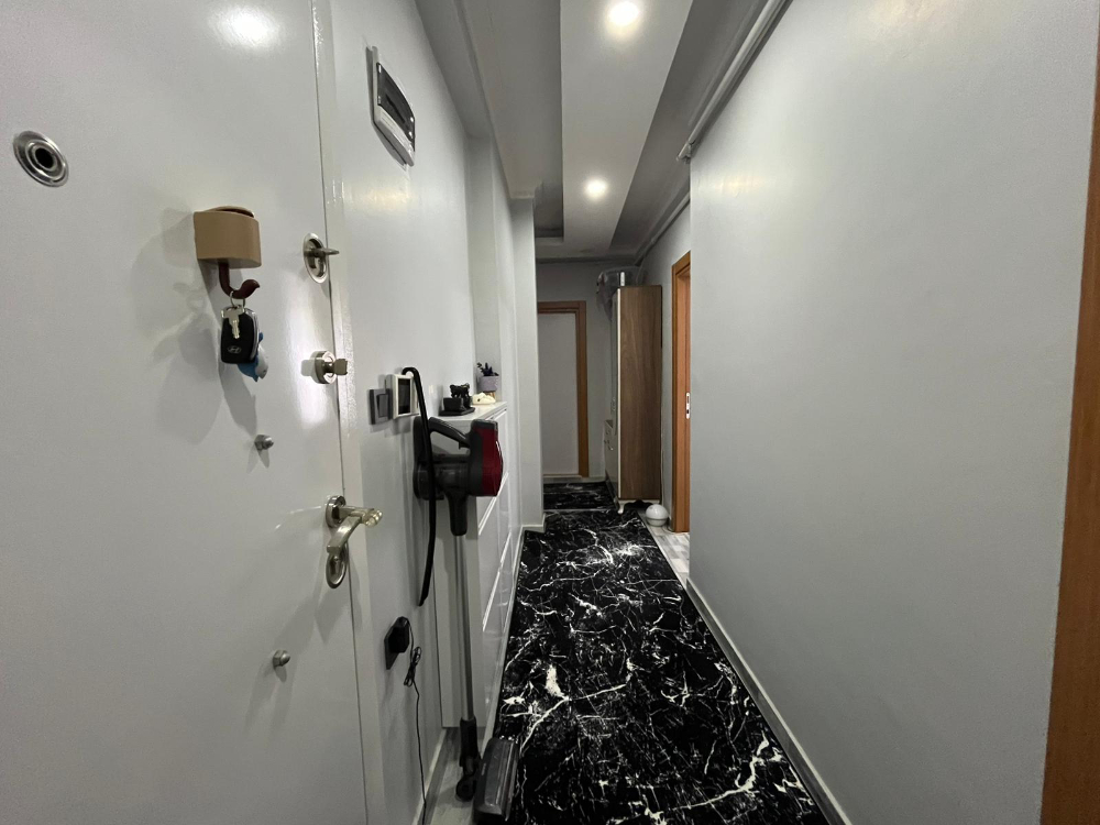 EYÜP KARADOLAP MAH. SAYA YOLU CAD. ÜSTÜ SATILIK 2+1 DAİRE