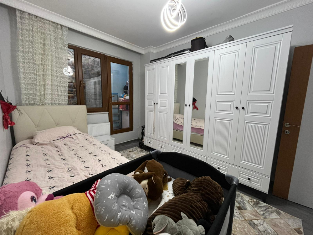 EYÜP KARADOLAP MAH. SAYA YOLU CAD. ÜSTÜ SATILIK 2+1 DAİRE