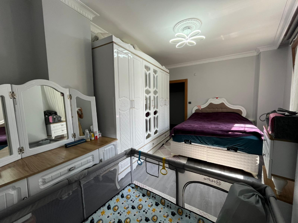 EYÜP KARADOLAP MAH. SAYA YOLU CAD. ÜSTÜ SATILIK 2+1 DAİRE