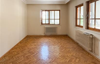 CENTURY 21 BAL GAYRİMENKUL'DEN SITKI YIRCALI CADDESİ 50 M ÜZERİ SATILIK 2+1 GENİŞ DAİRE