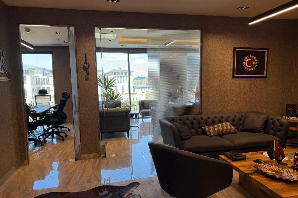 MOMENT BEŞTEPE DE CUMHURBAŞKANLIĞI MANZARALI SATILIK OFİS