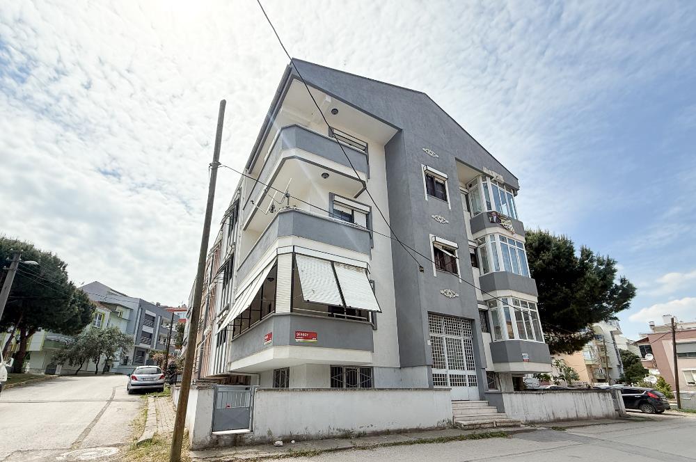 CENTURY 21 BAL GAYRİMENKUL'DEN SITKI YIRCALI CADDESİ 50 M ÜZERİ SATILIK 2+1 GENİŞ DAİRE