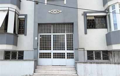 CENTURY 21 BAL GAYRİMENKUL'DEN SITKI YIRCALI CADDESİ 50 M ÜZERİ SATILIK 2+1 GENİŞ DAİRE