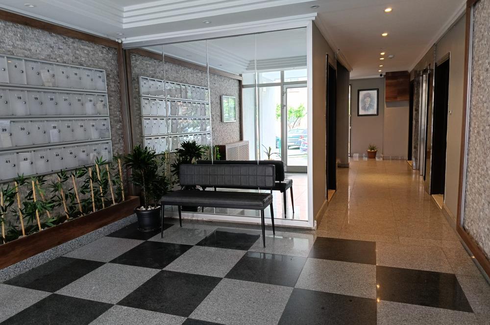 SİTE İÇİNDE 3+1 KİRALIK DAİRE METROYA YAKIN MERKEZİ KONUMDA