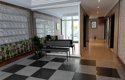SİTE İÇİNDE 3+1 KİRALIK DAİRE METROYA YAKIN MERKEZİ KONUMDA