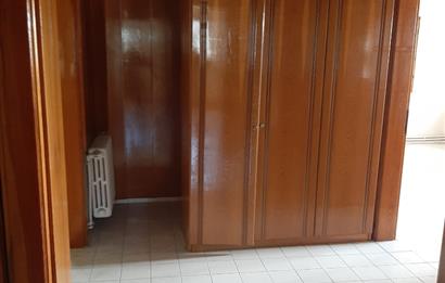 CENTURY 21 BAL GAYRİMENKUL'DEN SITKI YIRCALI CADDESİ 50 M ÜZERİ SATILIK 2+1 GENİŞ DAİRE