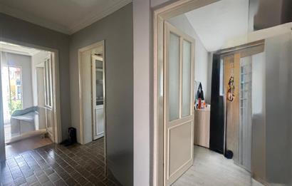 Karabağlar Özgür Mh'de 3 katlı Komple Satılık Müstakil ev