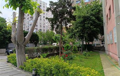 SİTE İÇİNDE 3+1 KİRALIK DAİRE METROYA YAKIN MERKEZİ KONUMDA