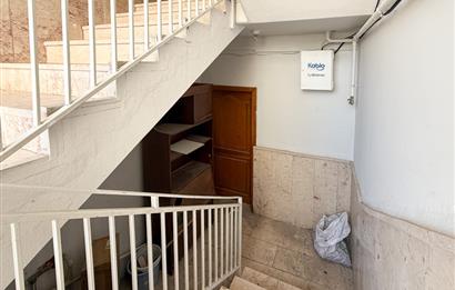 CENTURY 21 BAL GAYRİMENKUL'DEN SITKI YIRCALI CADDESİ 50 M ÜZERİ SATILIK 2+1 GENİŞ DAİRE