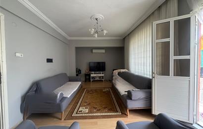 Karabağlar Özgür Mh'de 3 katlı Komple Satılık Müstakil ev