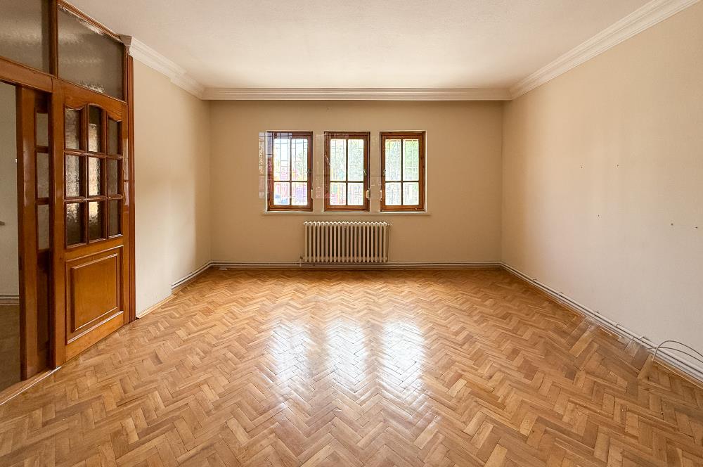 CENTURY 21 BAL GAYRİMENKUL'DEN SITKI YIRCALI CADDESİ 50 M ÜZERİ SATILIK 2+1 GENİŞ DAİRE