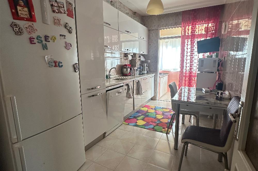 MALTEPE’DE ULAŞIM VE KONFORA KOMŞU GENİŞ 3+1 DAİRE